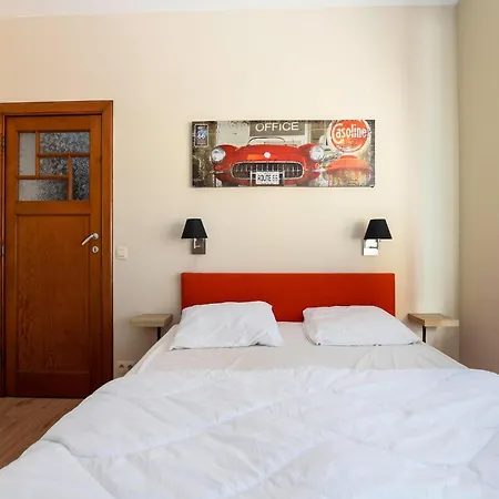 Spacious With Garden, Cleaning Included Holiday home Nieuwpoort