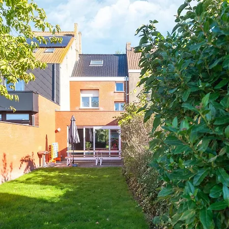 Holiday home With Garden, Cleaning Included
