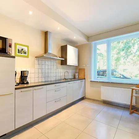 Spacious With Garden, Cleaning Included Holiday home